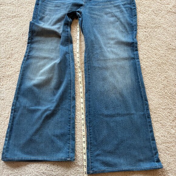 White House Black Market High Rise Blue Jeans - Picture 14 of 15